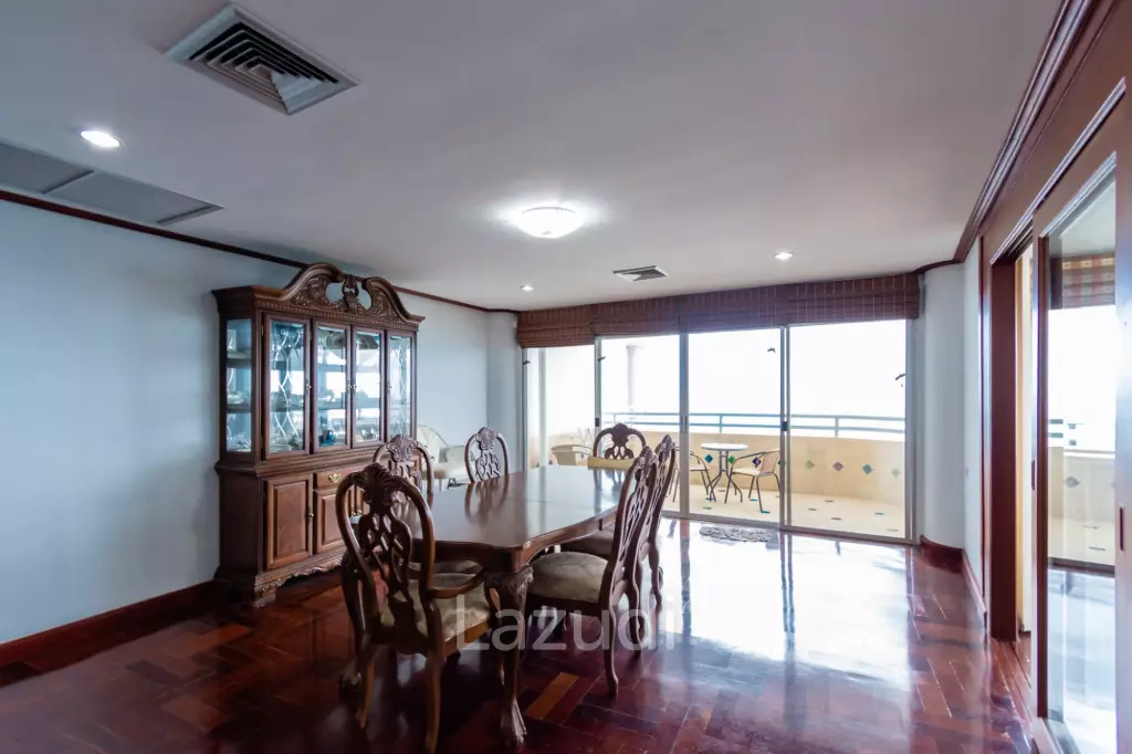 CHUKAMOL CONDO : Nice 2 Bed Seaview Condo