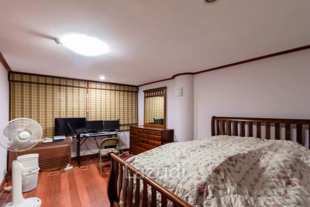 CHUKAMOL CONDO : Nice 2 Bed Seaview Condo