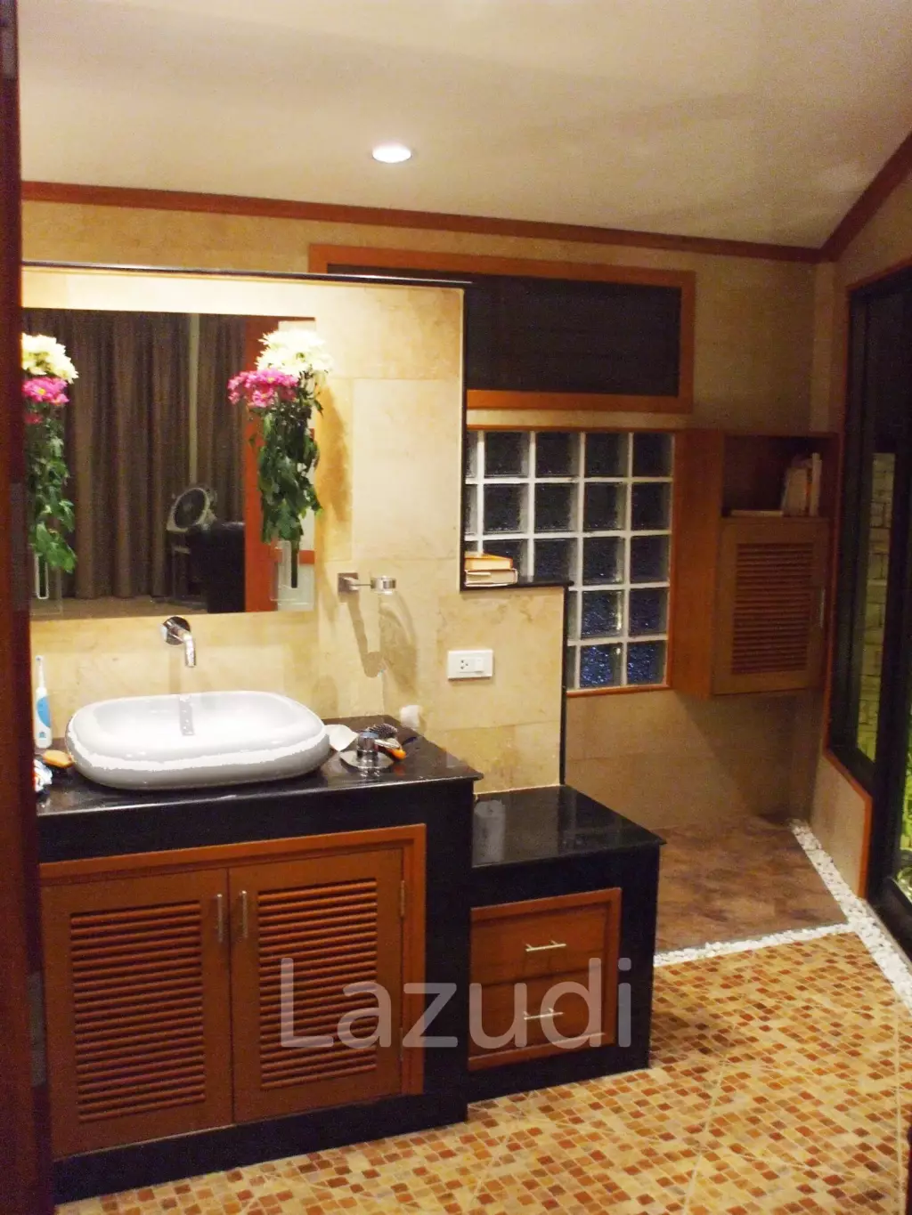 5 Bed 5 Bath 400 SQ.M Dreamland Residences