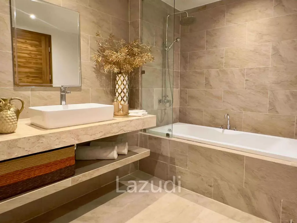 2-Bed Sea View Apartment in Mae Nam