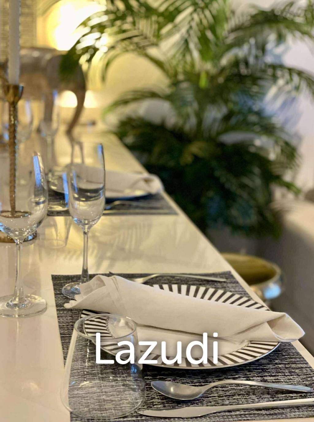 2-Bed Sea View Apartment in Mae Nam