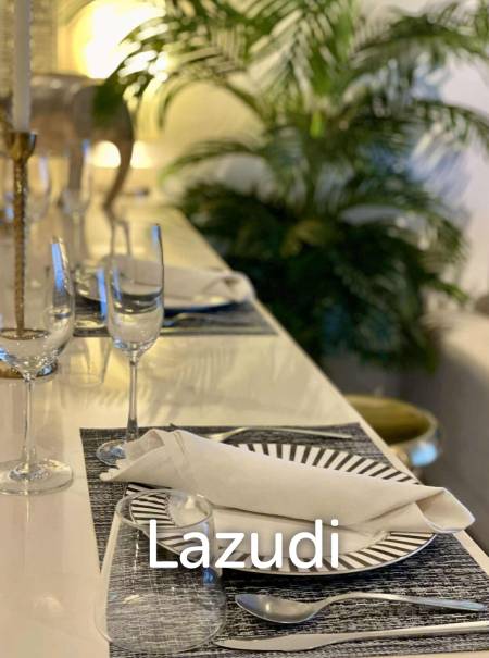 2-Bed Sea View Apartment in Mae Nam