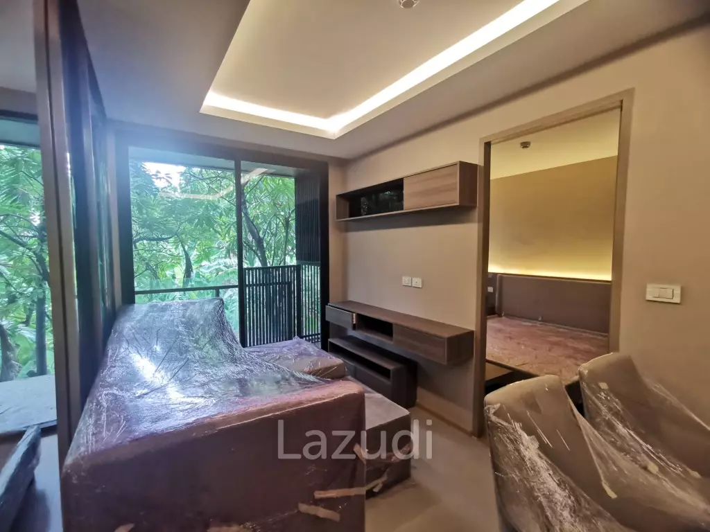 2 Bed 2 Bath 51.10 SQ.M Urbitia Thonglor