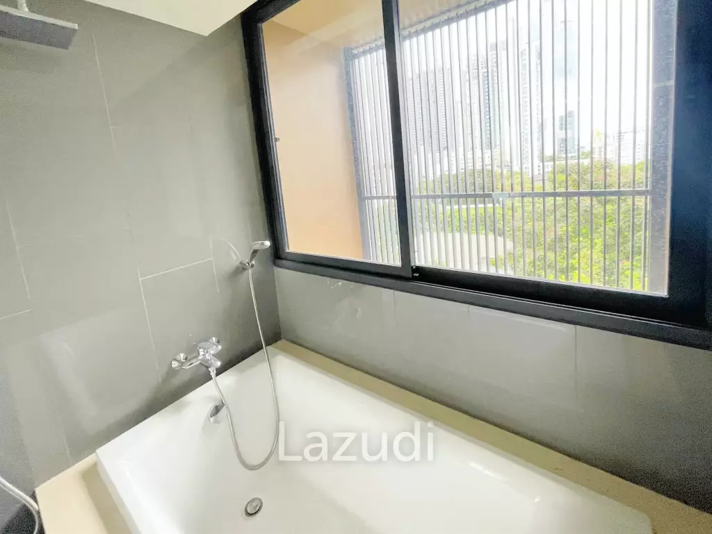 2 Bed 2 Bath 65 SQ.M Urbitia Thonglor