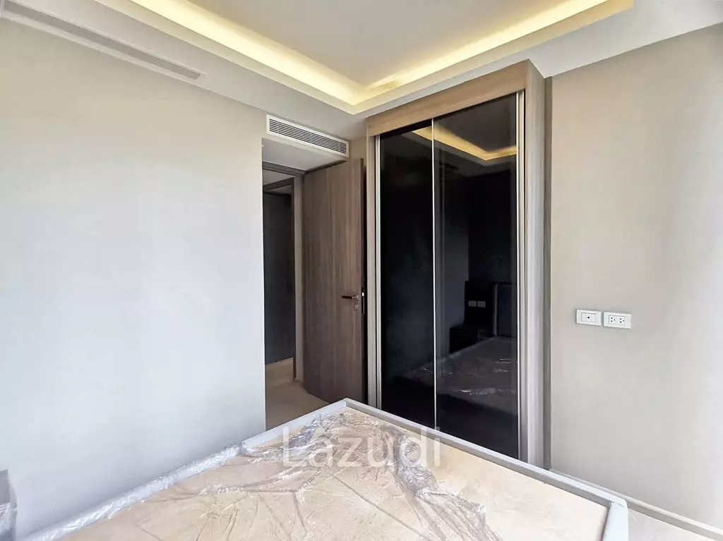 2 Bed 2 Bath 57.59 SQ.M Urbitia Thonglor