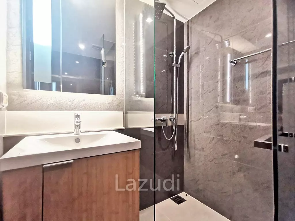 2 Bed 2 Bath 57.59 SQ.M Urbitia Thonglor
