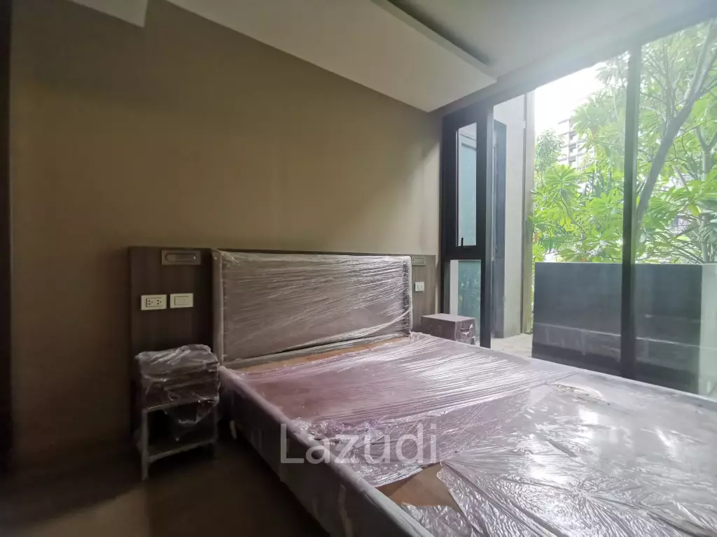 2 Bed 2 Bath 51 SQ.M Urbitia Thonglor