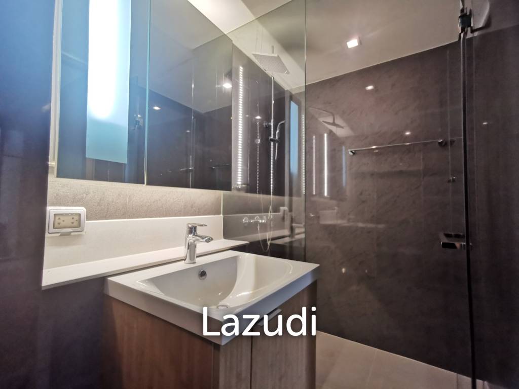 2 Bed 2 Bath 51 SQ.M Urbitia Thonglor