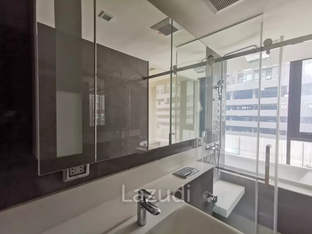 2 Bed 2 Bath 57.59 SQ.M Urbitia Thonglor