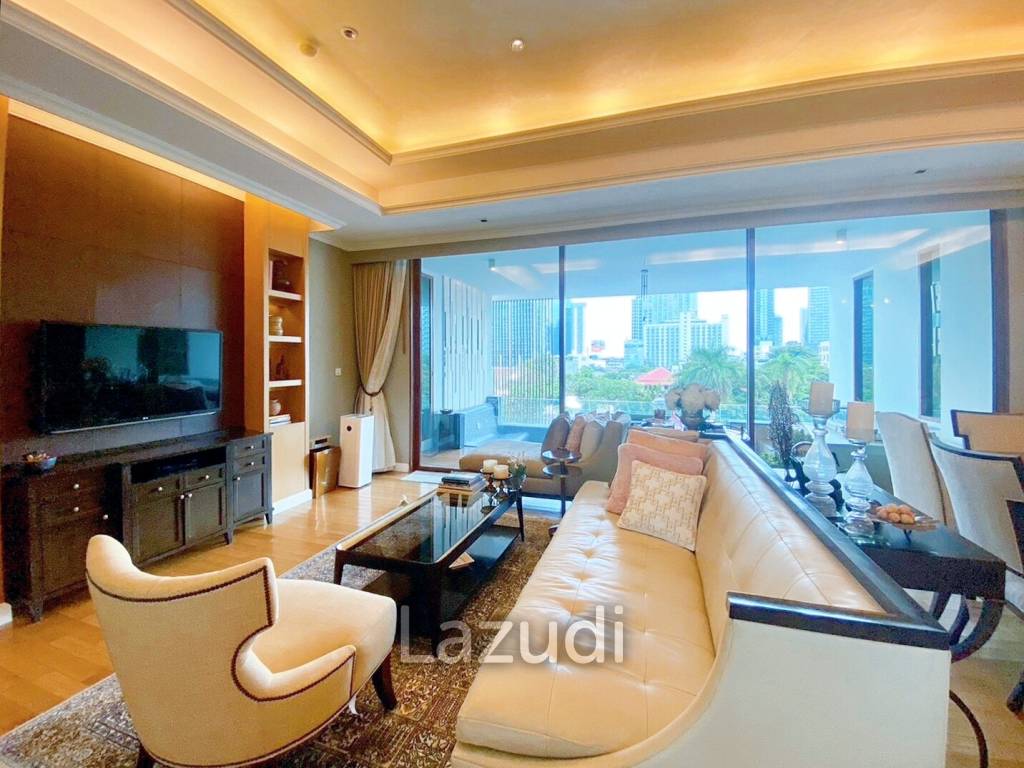 3 Bed 4 Bath 237 SQ.M.The Marvel Residence Thonglor 5