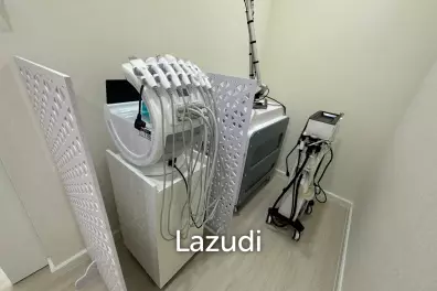 For Take Over Clinic in Prime Central Mall Location with Over 19 Rooms