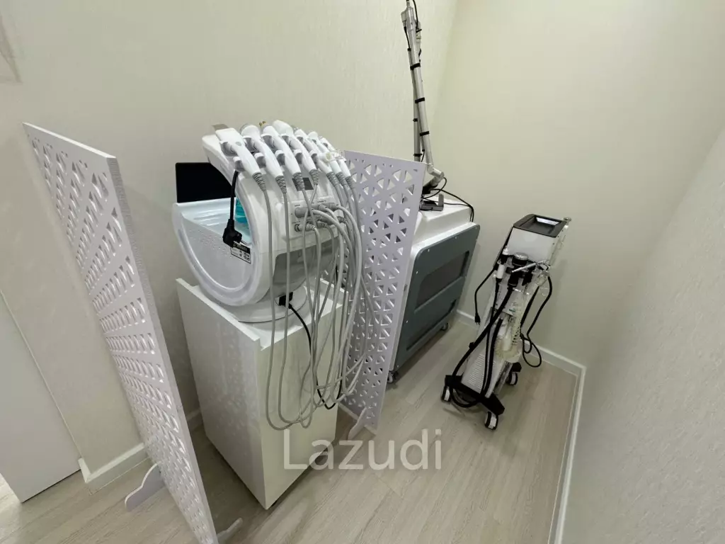 For Take Over Clinic in Prime Central Mall Location with Over 19 Rooms