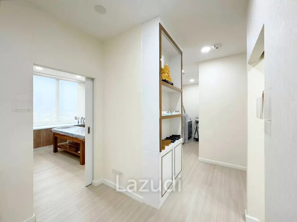 For Take Over Clinic in Prime Central Mall Location with Over 19 Rooms