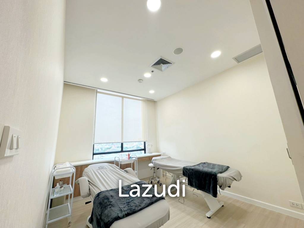 For Take Over Clinic in Prime Central Mall Location with Over 19 Rooms