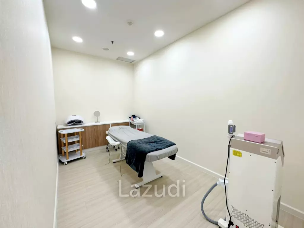 For Take Over Clinic in Prime Central Mall Location with Over 19 Rooms