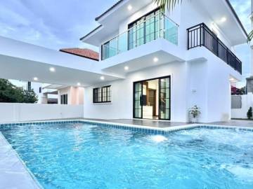 4 Beds 4 Baths 220 SQ.M T.W. Wanasin