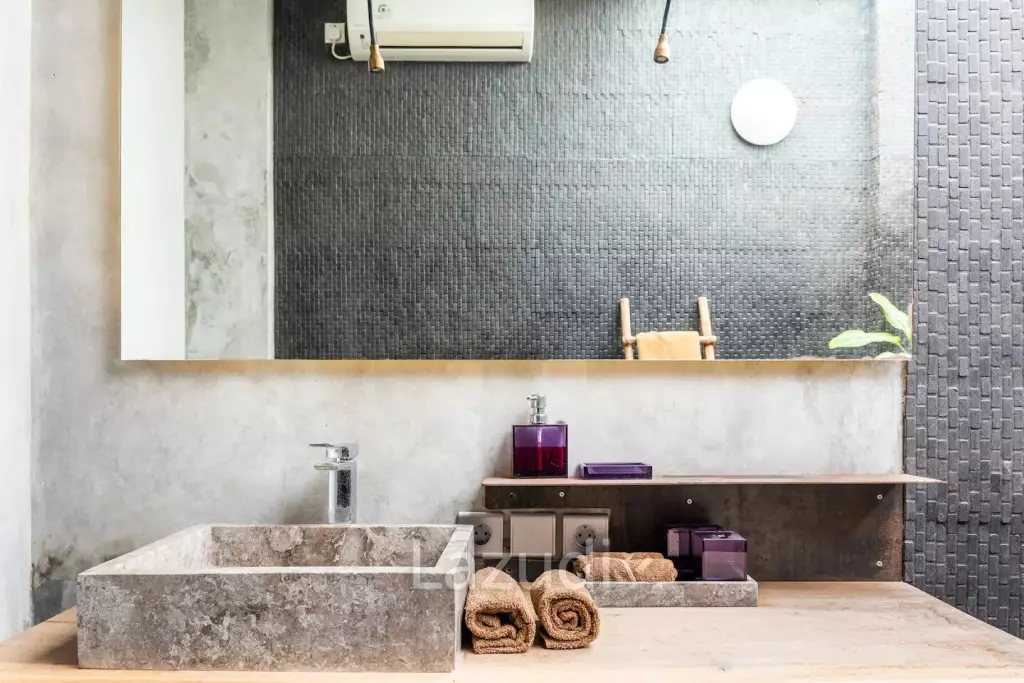 Amazing 3 Bedroom Leasehold Villa in Seminyak