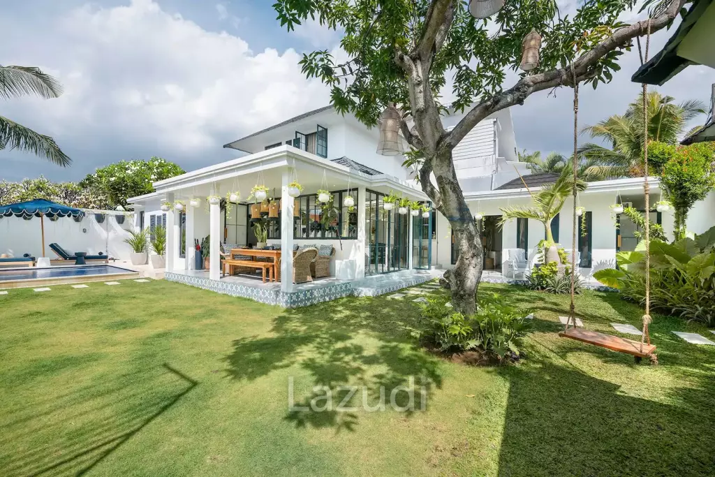 Beachside 5 Bedroom Leasehold Villa in Beautiful Petitenget