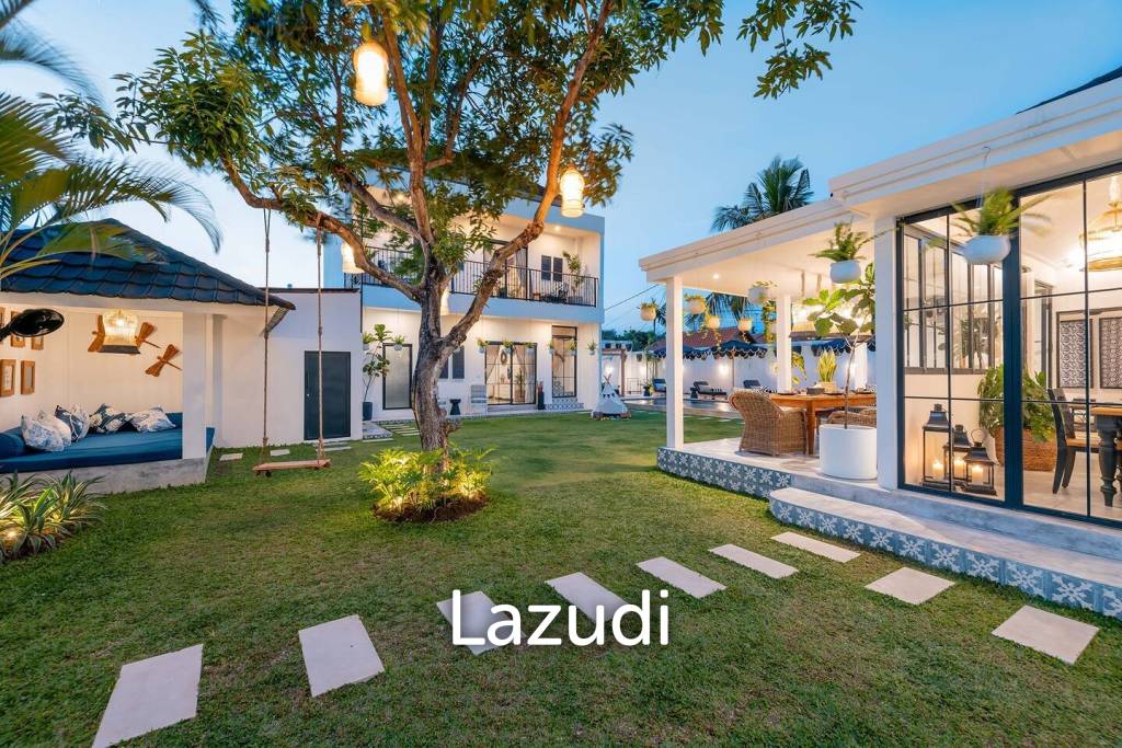 Beachside 5 Bedroom Leasehold Villa in Beautiful Petitenget