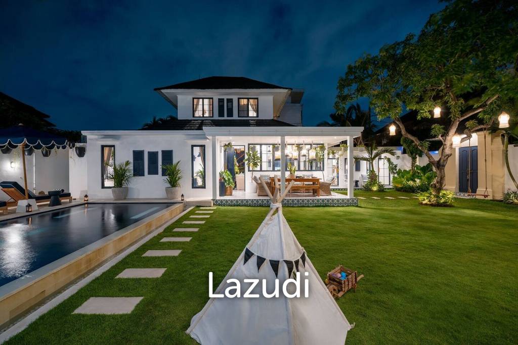 Beachside 5 Bedroom Leasehold Villa in Beautiful Petitenget