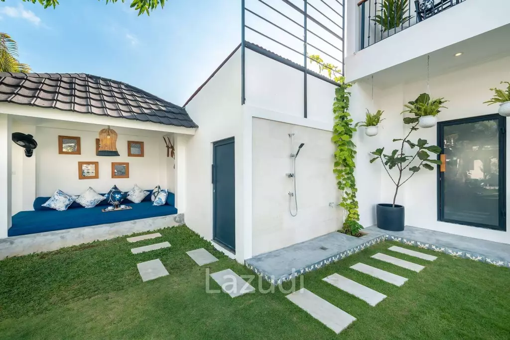 Beachside 5 Bedroom Leasehold Villa in Beautiful Petitenget
