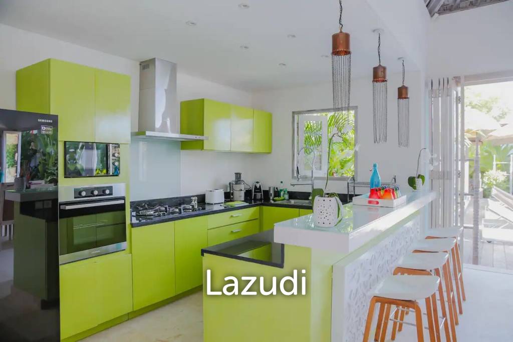 Stunning 4 Bedroom Leasehold Villa in Vibrant Seminyak