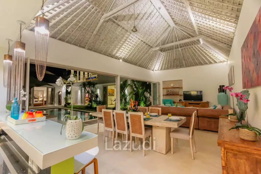 Stunning 4 Bedroom Leasehold Villa in Vibrant Seminyak