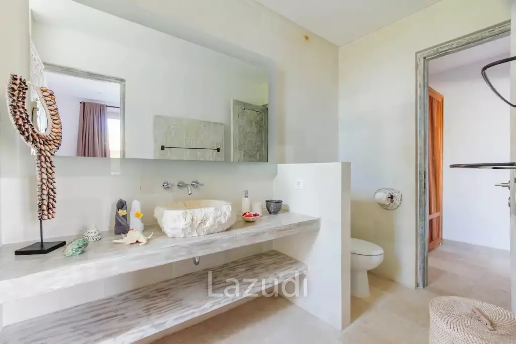 Stunning 4 Bedroom Leasehold Villa in Vibrant Seminyak
