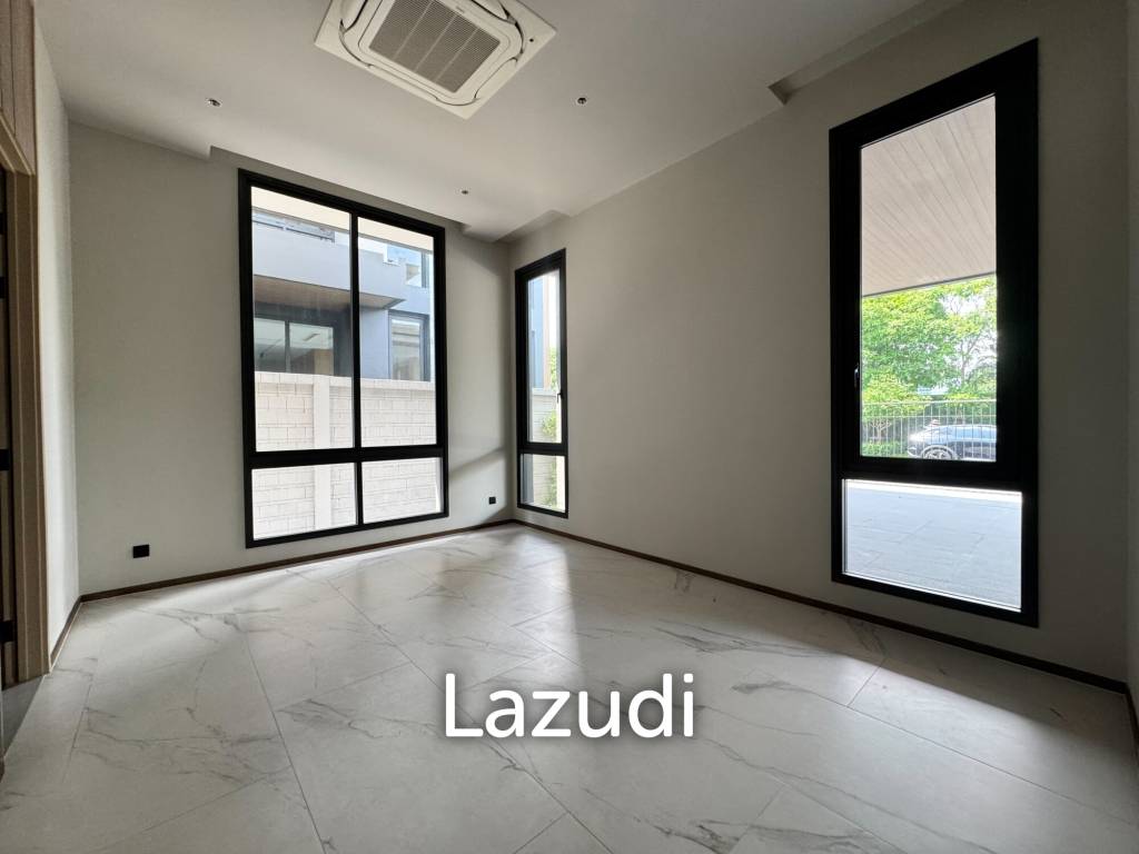 5 Bed 6 Bath 551 SQ.M Siraninn Residences