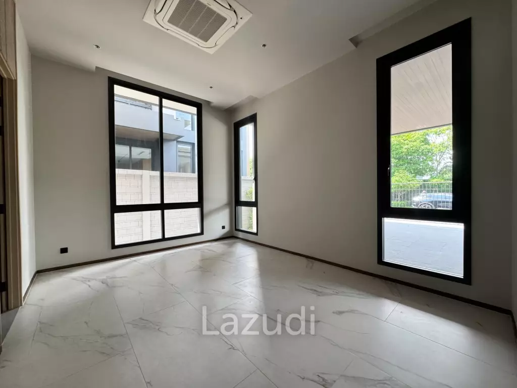 5 Bed 6 Bath 551 SQ.M Siraninn Residences