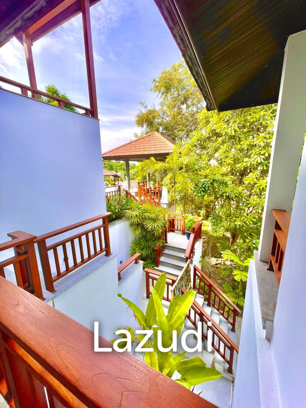 Majestic 4-Bedroom Villa for Rent in Mae Nam