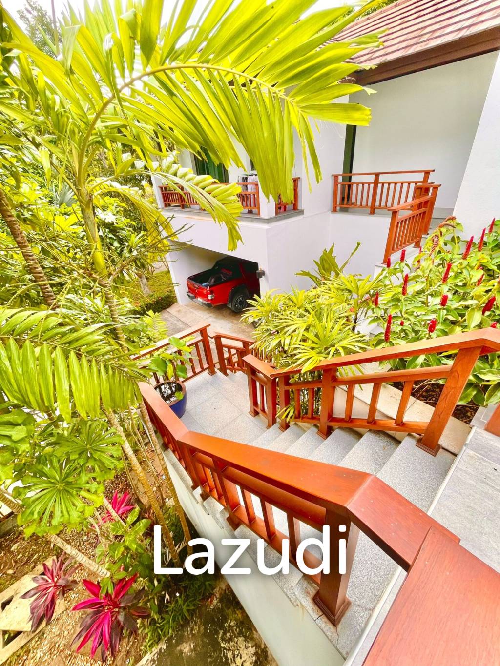 Majestic 4-Bedroom Villa for Rent in Mae Nam