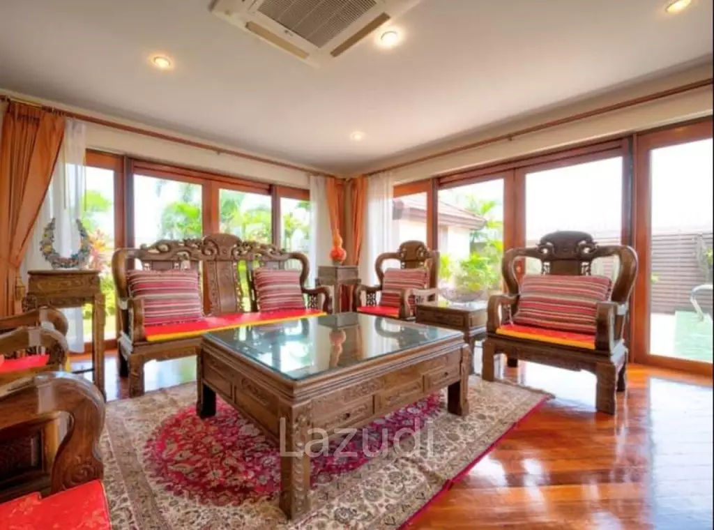 5 Bed 4 Bath 350 SQ.M in Phoenix Gold Golf Club