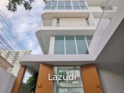 5 Bed 8 Bath 622 SQ.M House in Sukhumvit 77