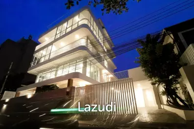 5 Bed 8 Bath 622 SQ.M House in Sukhumvit 77