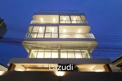 5 Bed 8 Bath 622 SQ.M House in Sukhumvit 77