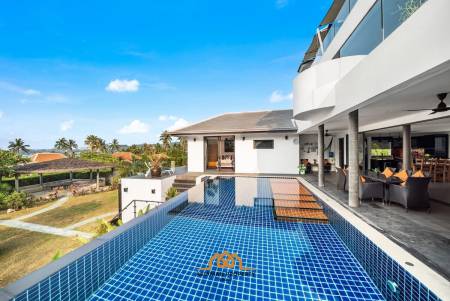 Incredible 7-Bedroom Luxury Villa in Bang Rak