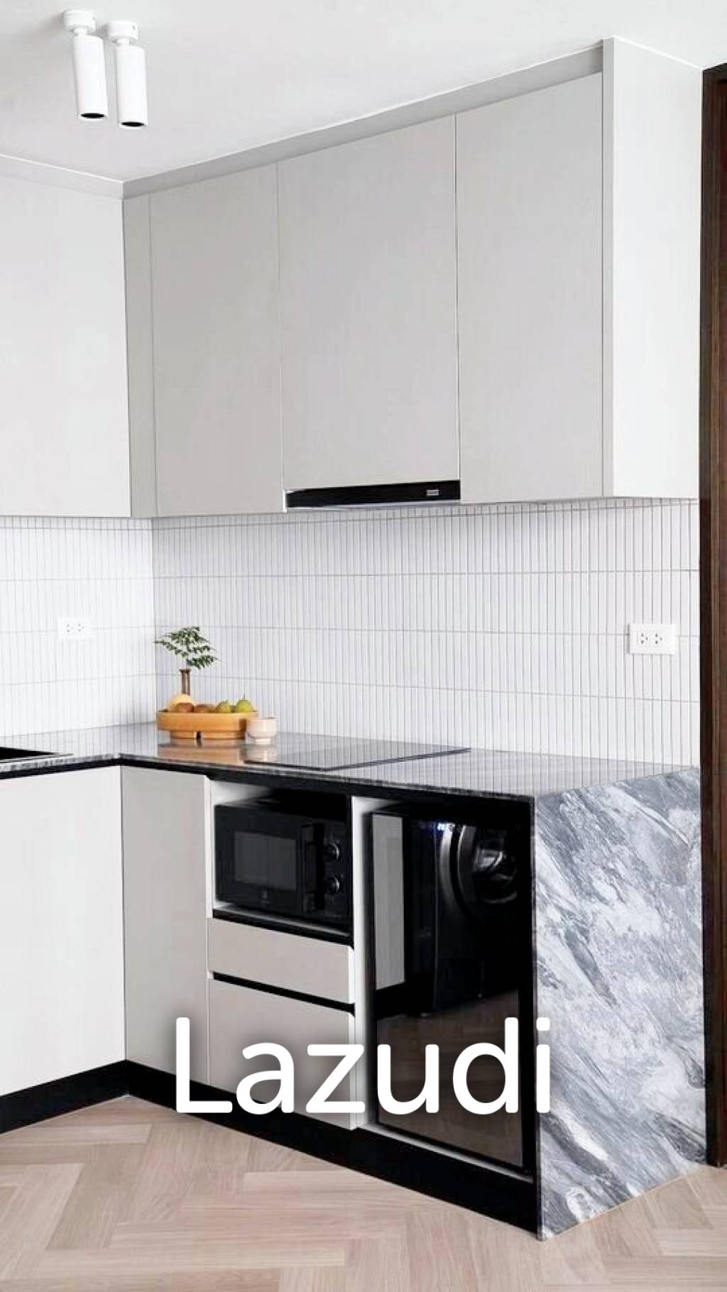 2 Bed 2 Bath 74 SQ.M The Address Pathumwan