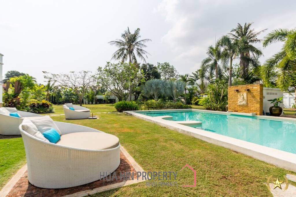 Luxury Estate 4 Bedroom Pool Villa Hua Hin
