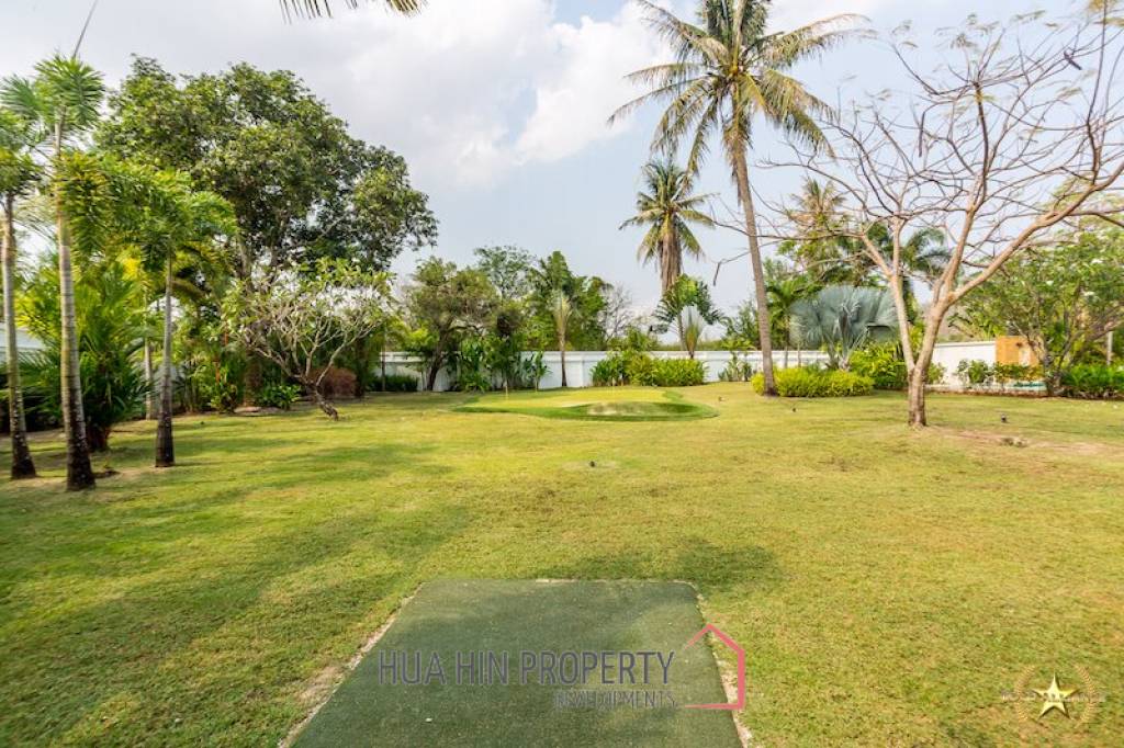 Luxury Estate 4 Bedroom Pool Villa Hua Hin