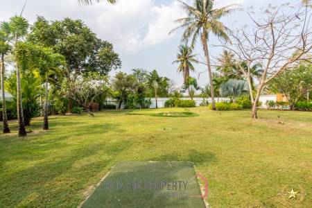 Luxury Estate 4 Bedroom Pool Villa Hua Hin