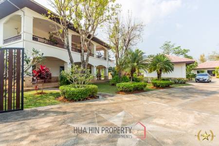 Luxury Estate 4 Bedroom Pool Villa Hua Hin