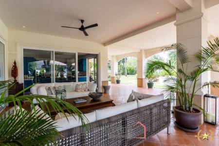 Luxury Estate 4 Bedroom Pool Villa Hua Hin