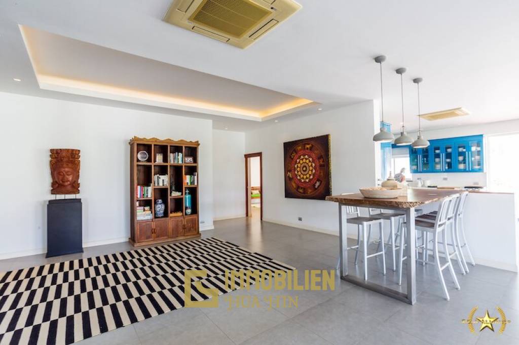 4,200 qm 4 Bett Haus Für Verkauf