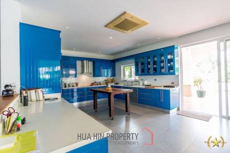 Luxury Estate 4 Bedroom Pool Villa Hua Hin