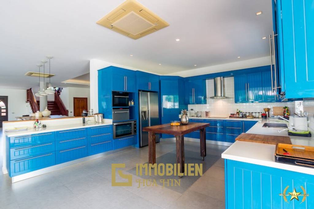 4,200 qm 4 Bett Haus Für Verkauf