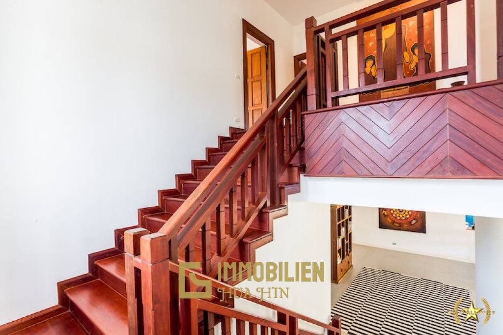 4,200 qm 4 Bett Haus Für Verkauf