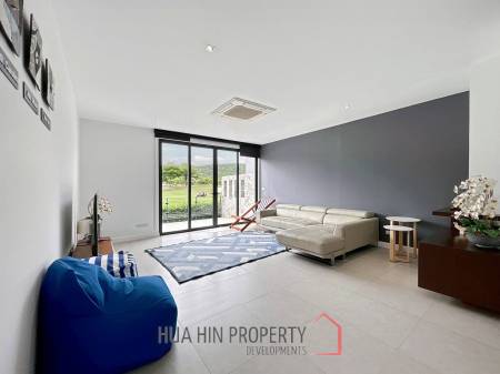 Black Mountain : 4 Story 3 Bedroom Townhouse