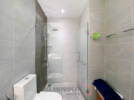 Black Mountain : 4 Story 3 Bedroom Townhouse