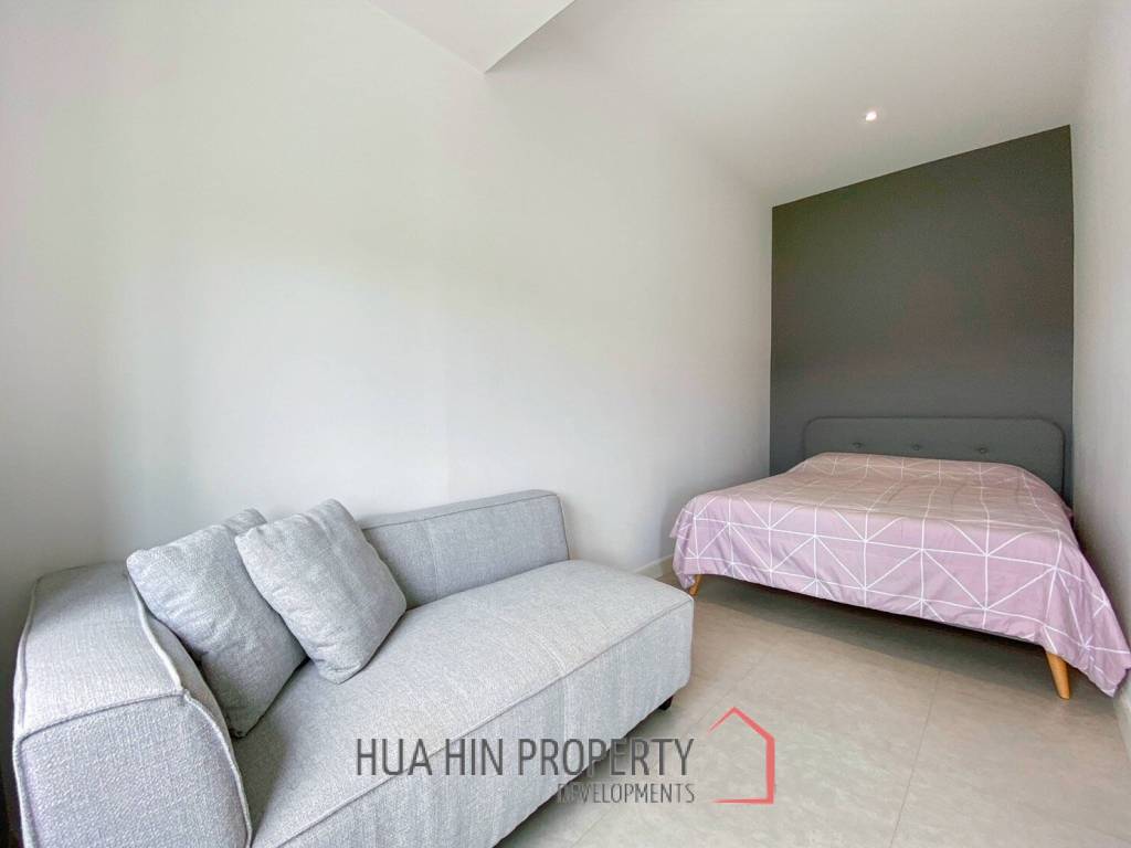 Black Mountain : 4 Story 3 Bedroom Townhouse